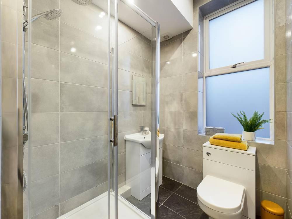 וואלסי Gibson Manor Apartments מראה חיצוני תמונה